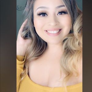 Meet your Posher, Monica